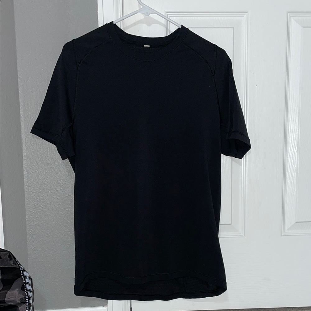 Men Medium Black Lululemon Shirt